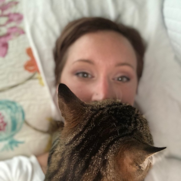 Meet your Posher, Jennifer - Picture 3 of 4